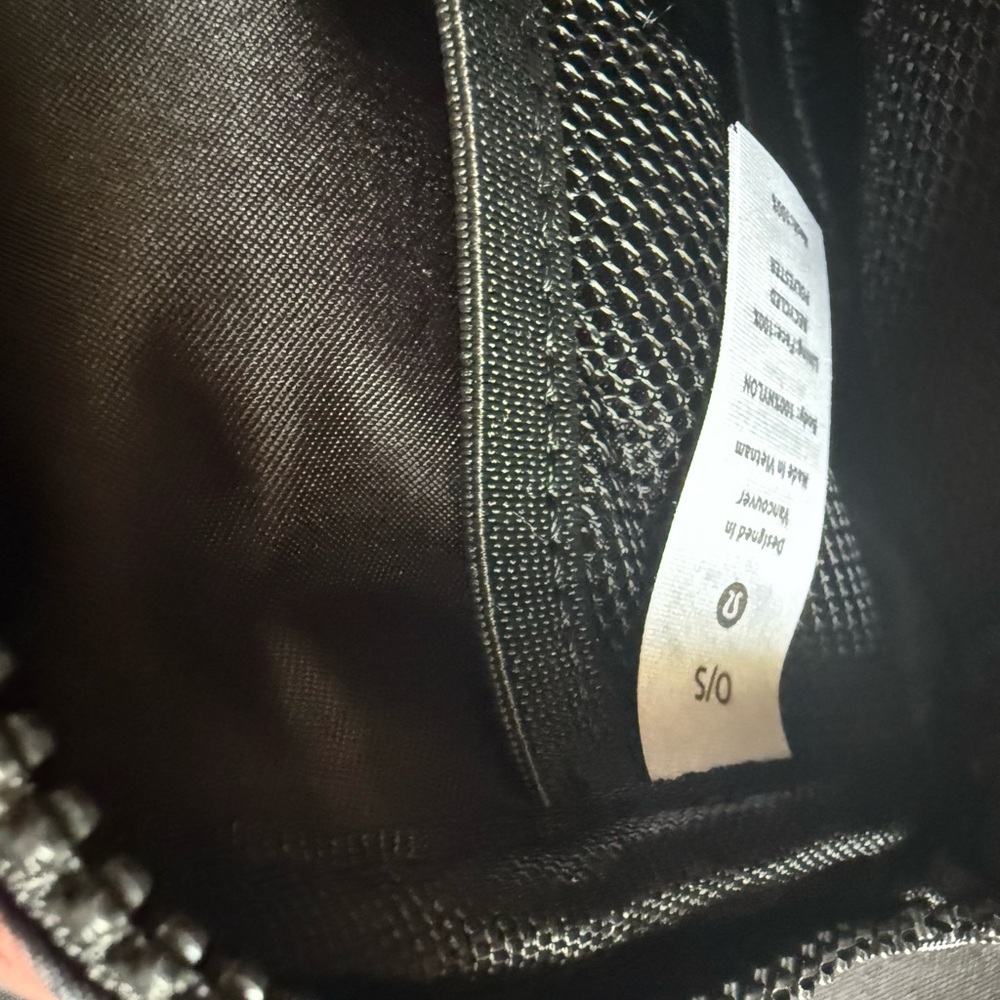 New Lululemon athletica Black and Pink Leopard Everywhere Belt Bag - Picture 7 of 7